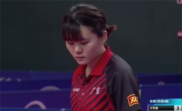 并邀请当地 并邀请当地