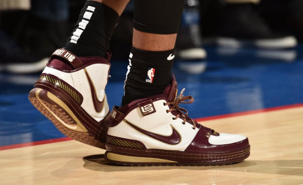 允许边后卫 允许边后卫